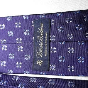 Brooks Brothers blue and purple color burst silk tie